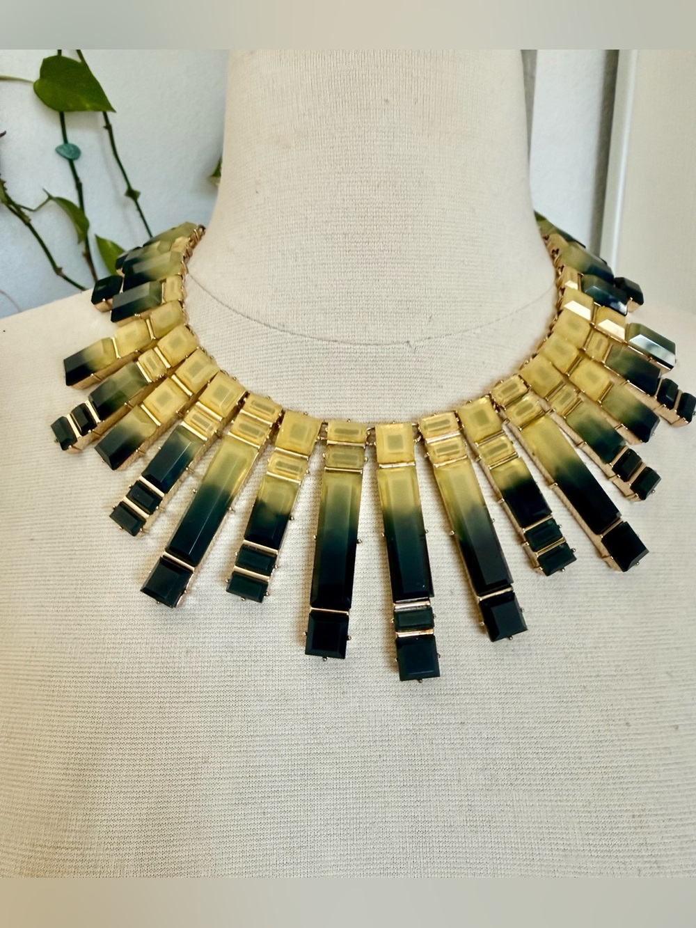 💙BAUBLE BAR Ombre Yellow & Blue Rectangular Statement Necklace Gold Accents 💙
